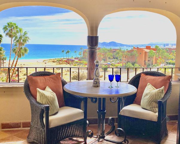 Coral 402, ph I 1 BD 1 BA Penthouse